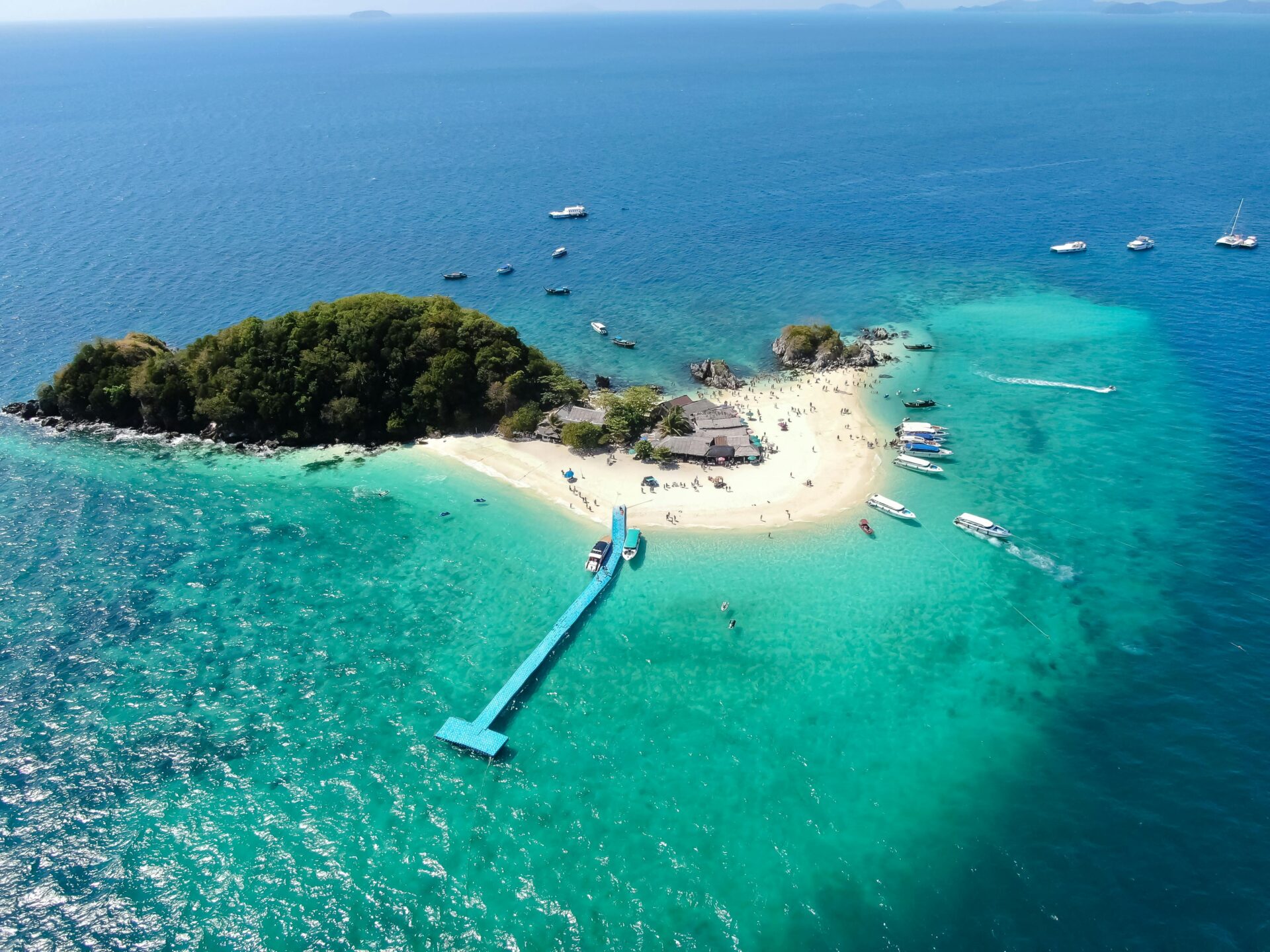 ĐẶT CHUYÊN CƠ TỪ BANGKOK ĐẾN PHUKET