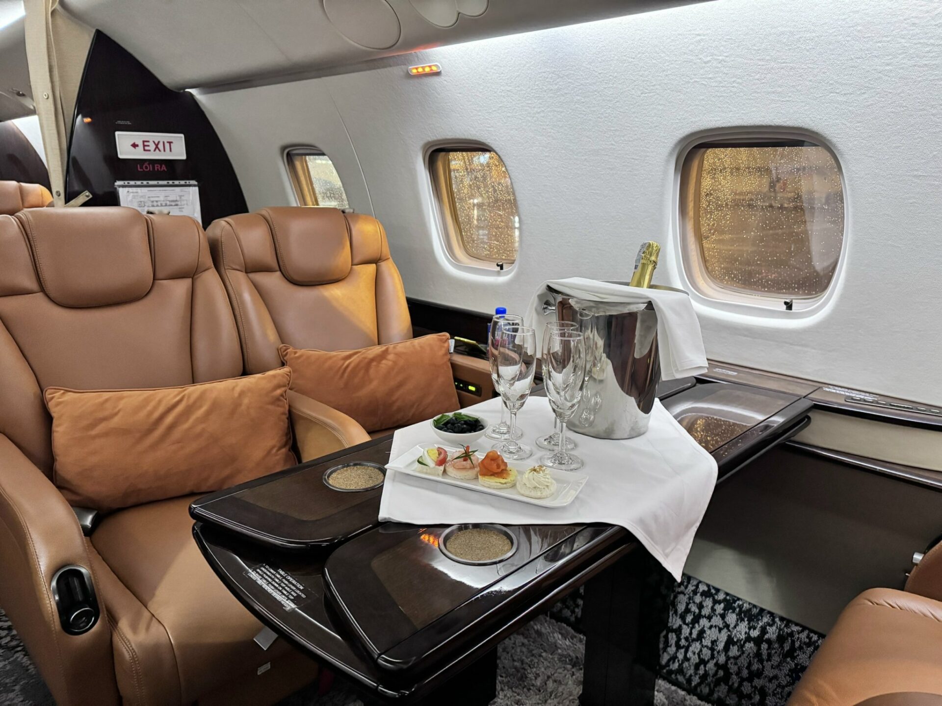 CON DAO TO BE UPGRADED TO AN INTERNATIONAL AIRPORT: A NEW ERA OF GLOBAL DIRECT FLIGHTS AND JETVINA PRIVATE JET PRIVILEGES
