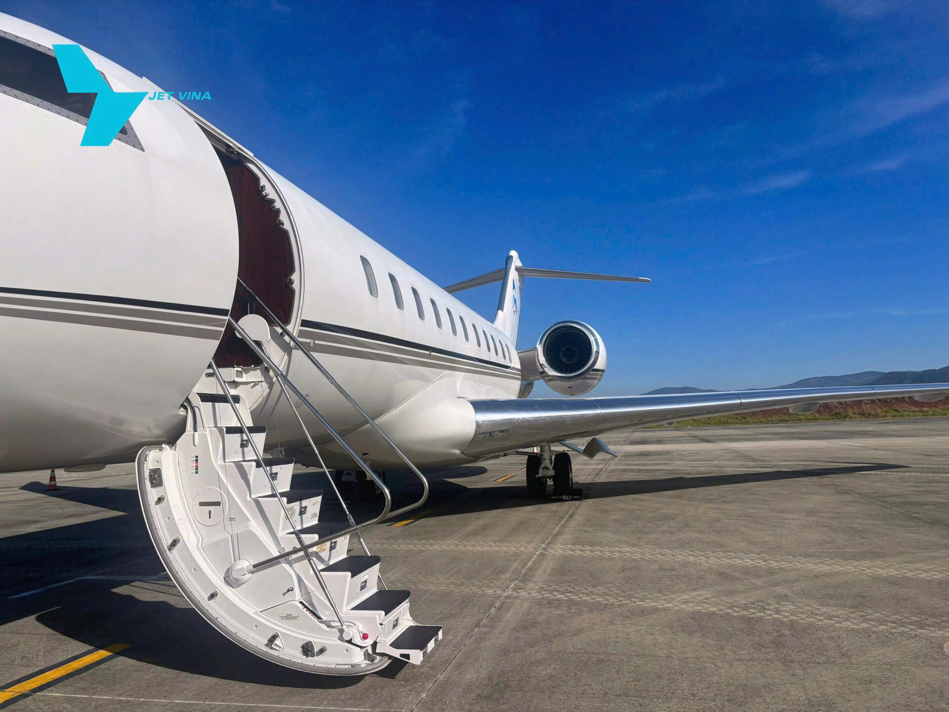 Bombardier Global 5000 - Private Jet Charter Flight In Vietnam And Asia Pacific